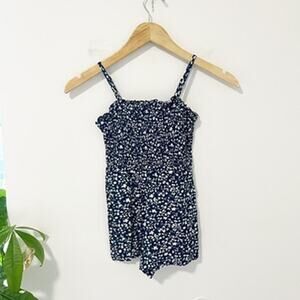 Old Navy Girl's Blue & White Flora Print Smocked Romper Size Small